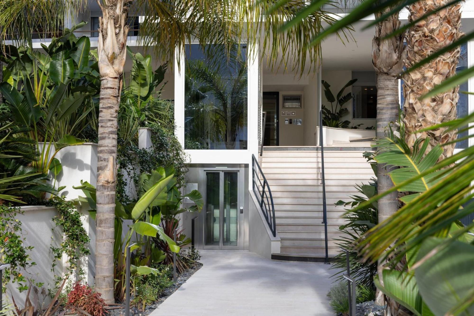 Staybridge Suites - Cannes Centre By Ihg Exteriör bild