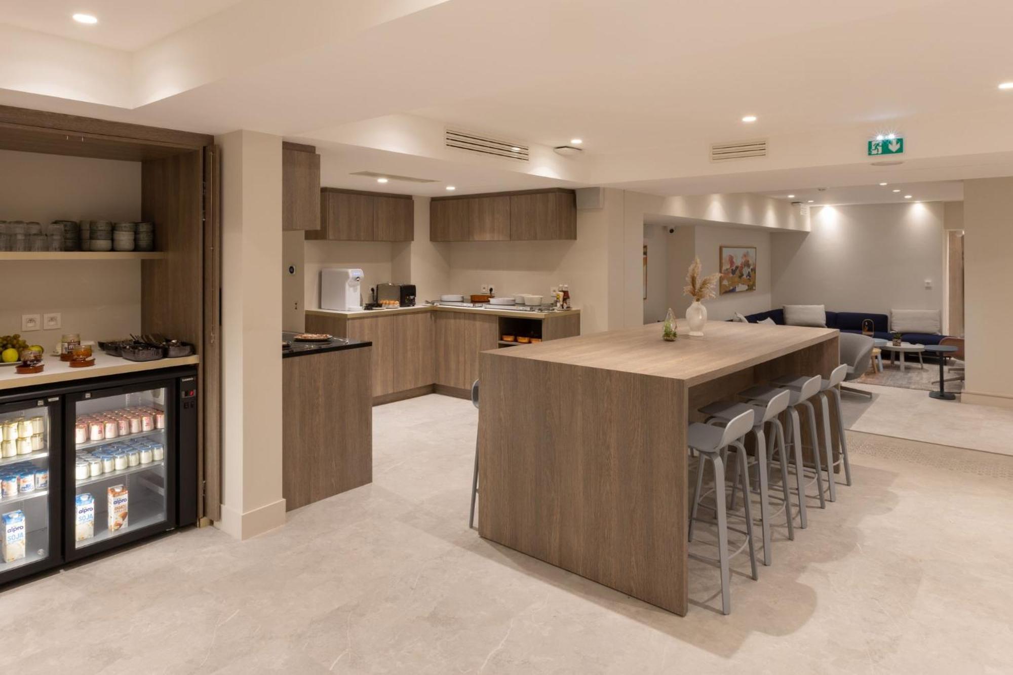 Staybridge Suites - Cannes Centre By Ihg Exteriör bild